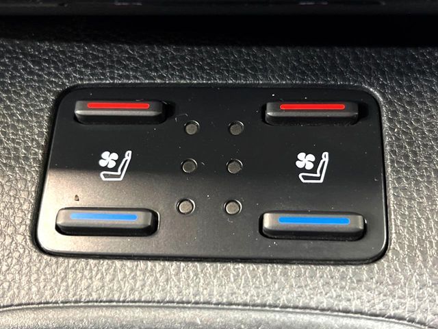 TOYOTA COROLLA CROSS HYBRID 2025 Image 31