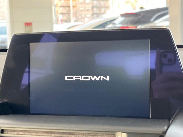 TOYOTA CROWN SEDAN HYBRID 2018 Image 31
