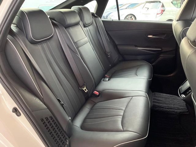 TOYOTA CROWN SEDAN HYBRID 2018 Image 31