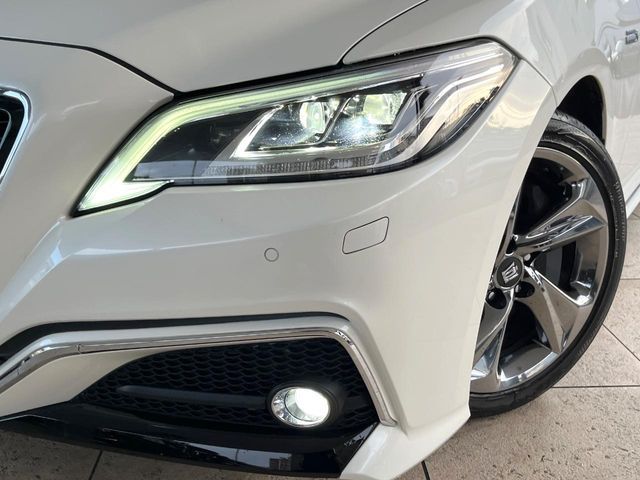 TOYOTA CROWN SEDAN HYBRID 2018 Image 31