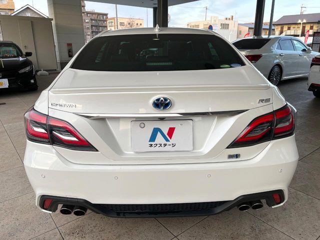 TOYOTA CROWN SEDAN HYBRID 2018 Image 31