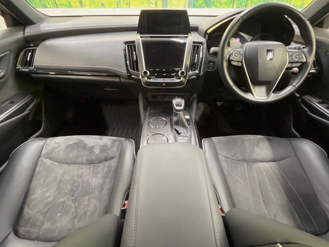 TOYOTA CROWN SEDAN HYBRID 2019 Image 31