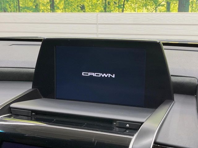 TOYOTA CROWN SEDAN HYBRID 2019 Image 31