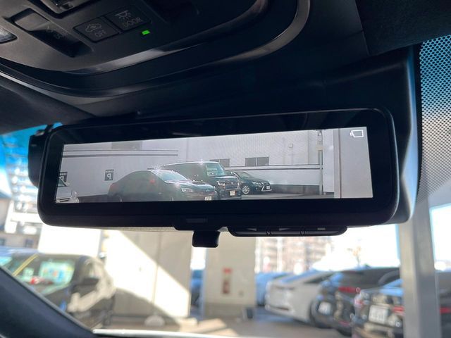 TOYOTA LEXUS LS500H 4WD 2017 Image 31