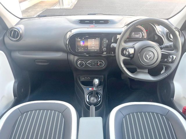 RENAULT TWINGO 2022 Image 31
