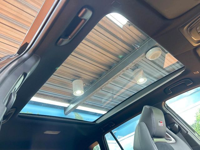 TOYOTA COROLLA CROSS HYBRID 2025 Image 31