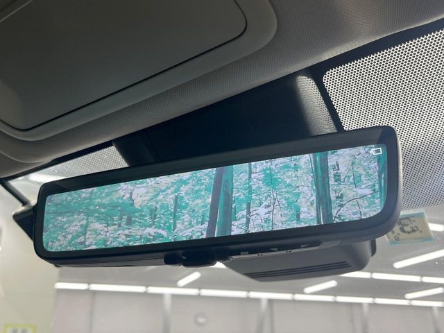 TOYOTA RAV4 HYBRID 4WD 2022 Image 31