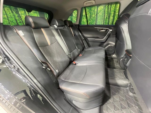 TOYOTA RAV4 HYBRID 4WD 2022 Image 31