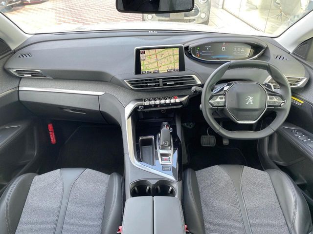 PEUGEOT 3008 2017 Image 31