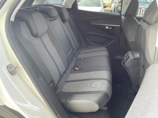 PEUGEOT 3008 2017 Image 31