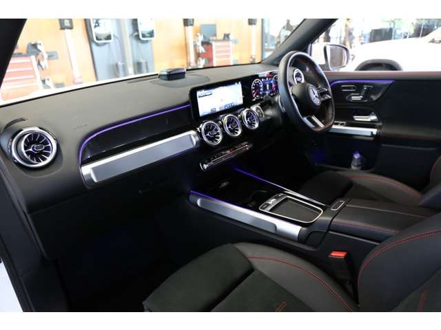 MERCEDES BENZ GLB 2025 Image 31