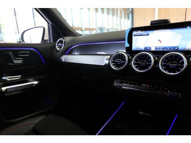 MERCEDES BENZ GLB 2025 Image 31