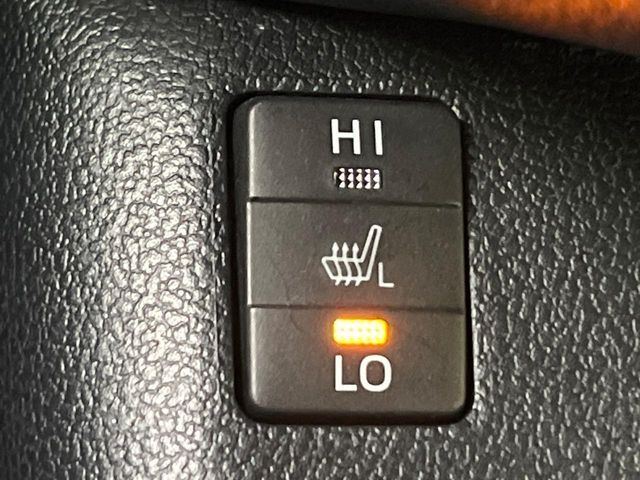 TOYOTA PRIUS PHV 2017 Image 31