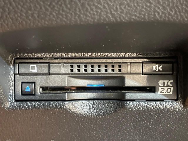 TOYOTA PRIUS PHV 2017 Image 31