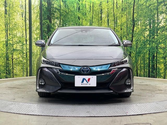 TOYOTA PRIUS PHV 2017 Image 31