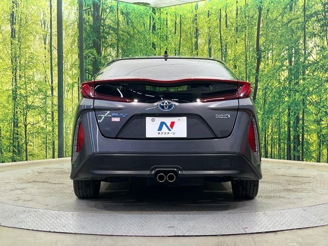 TOYOTA PRIUS PHV 2017 Image 31