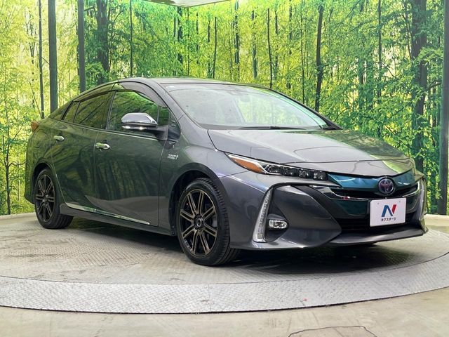 TOYOTA PRIUS PHV 2017 Image 31