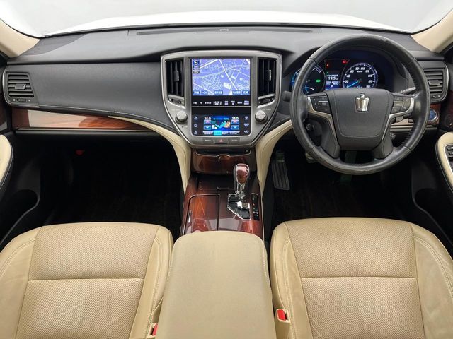 TOYOTA CROWN SEDAN HYBRID 2013 Image 31