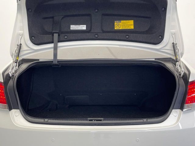 TOYOTA CROWN SEDAN HYBRID 2013 Image 31