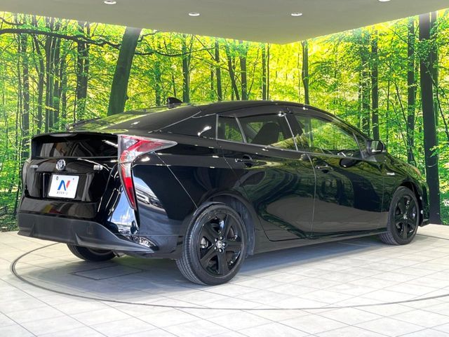 TOYOTA PRIUS 2016 Image 31