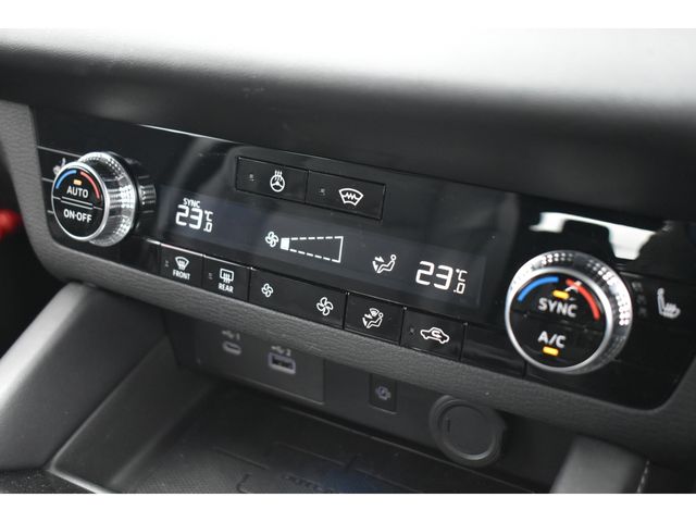 MITSUBISHI OUTLANDER PHEV 2024 Image 31