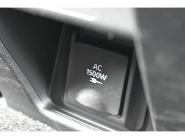 MITSUBISHI OUTLANDER PHEV 2024 Image 31