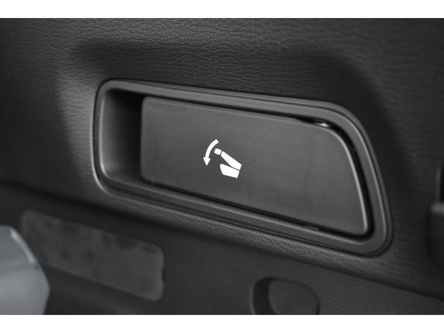 MITSUBISHI OUTLANDER PHEV 2024 Image 31