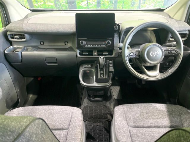 TOYOTA SIENTA HYBRID 2025 Image 31