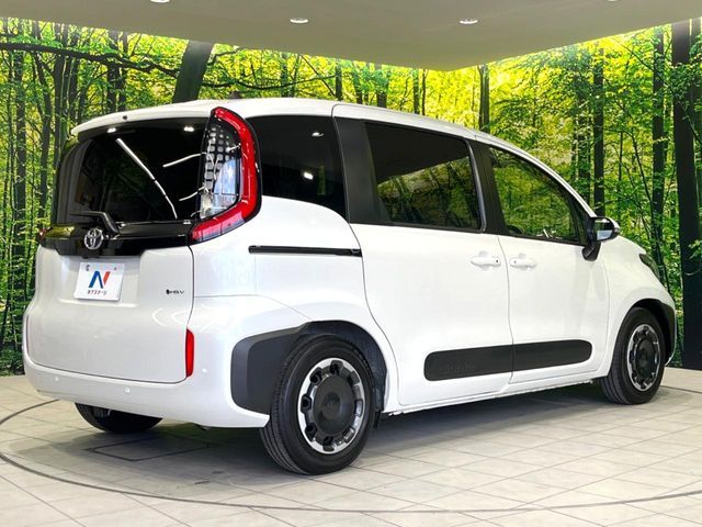 TOYOTA SIENTA HYBRID 2025 Image 31
