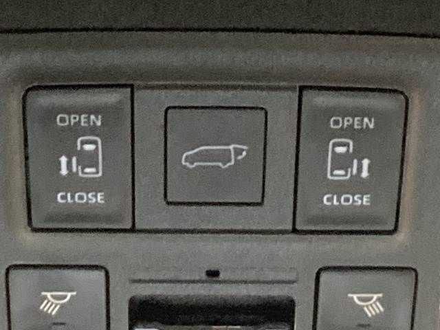 TOYOTA VOXY HYBRID 2025 Image 31