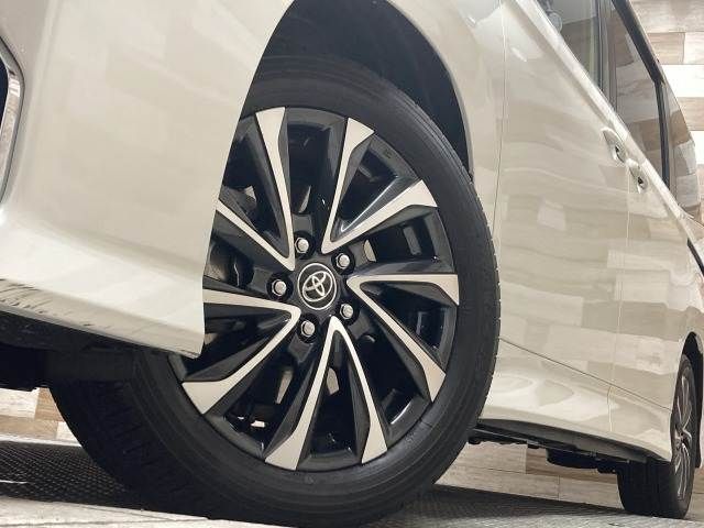 TOYOTA VOXY HYBRID 2025 Image 31