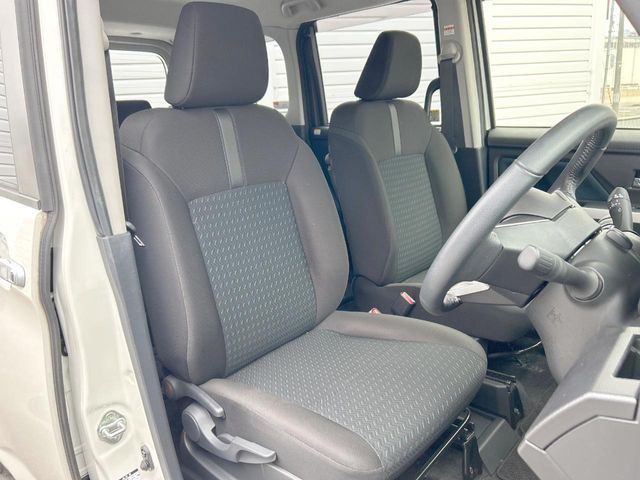 TOYOTA ROOMY 4WD 2021 Image 31