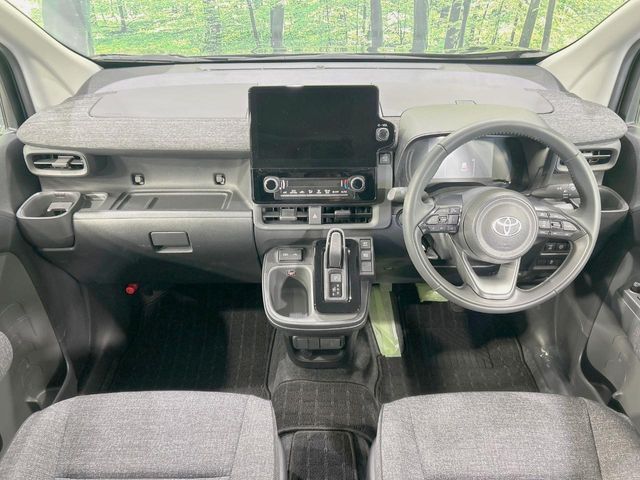 TOYOTA SIENTA HYBRID 2025 Image 31