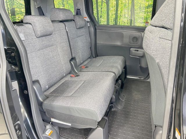 TOYOTA SIENTA HYBRID 2025 Image 31