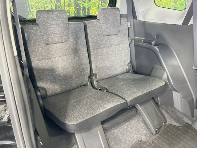 TOYOTA SIENTA HYBRID 2025 Image 31