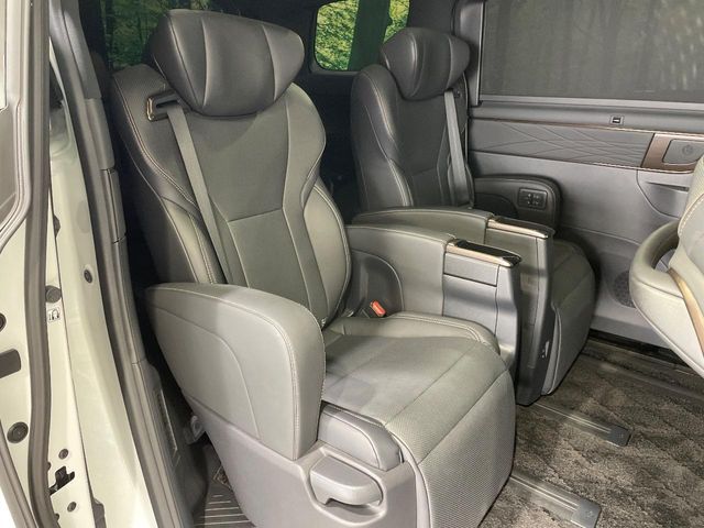 TOYOTA ALPHARD HYBRID 2023 Image 31