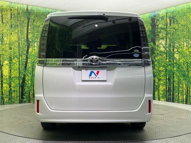 TOYOTA VOXY 2016 Image 31