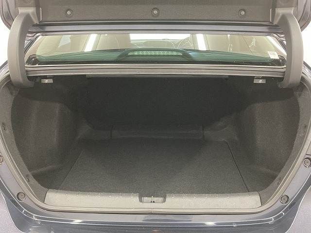 HONDA INSIGHT SEDAN 2019 Image 31