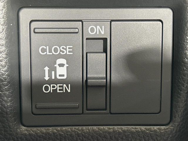 HONDA N BOX CUSTOM 2020 Image 31