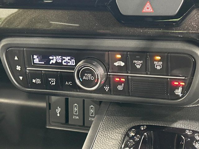 HONDA N BOX CUSTOM 2020 Image 31