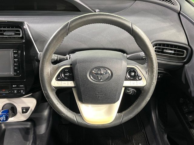 TOYOTA PRIUS 2016 Image 31