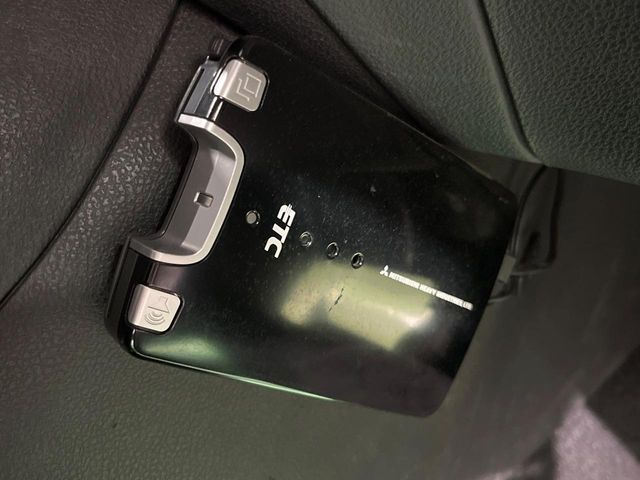 NISSAN JUKE 2010 Image 31