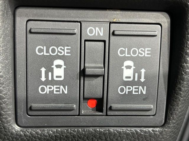 HONDA N BOX CUSTOM 2017 Image 31