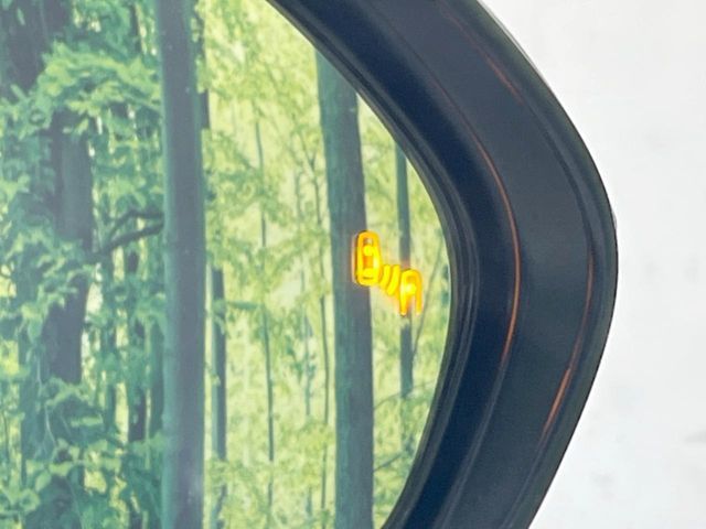 TOYOTA YARIS CROSS HYBRID 2025 Image 31