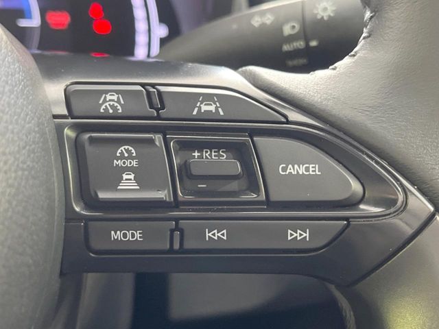 TOYOTA YARIS CROSS HYBRID 2025 Image 31