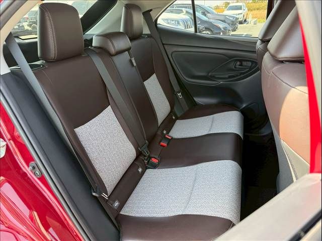 TOYOTA YARIS CROSS HYBRID 2021 Image 31