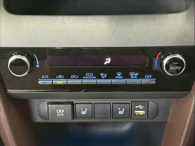 TOYOTA YARIS CROSS HYBRID 2021 Image 31