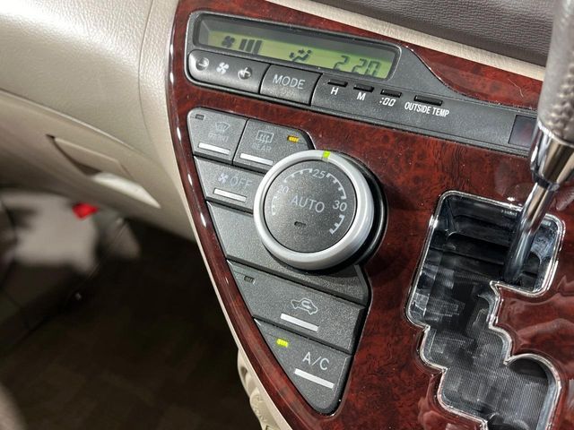 TOYOTA ISIS 2007 Image 31