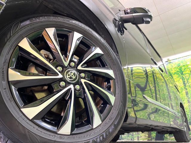 TOYOTA NOAH HYBRID 2023 Image 31