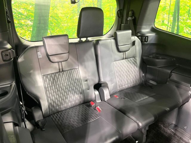 TOYOTA NOAH HYBRID 2023 Image 31